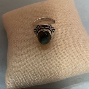 EUC Sterling Silver and Labradorite Cocktail Ring sz 7